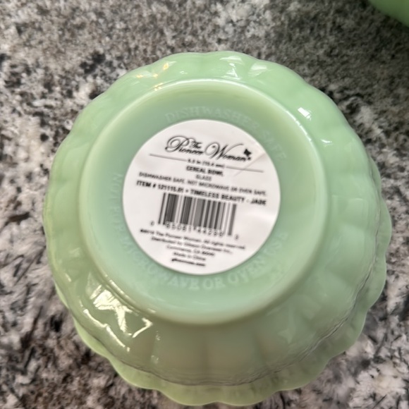 Pioneer Woman Jadeite bowl - Picture 4 of 6